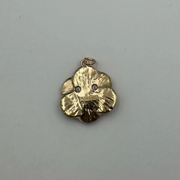 Chanel Camellia Zipper Pull - Picture 2 of 4